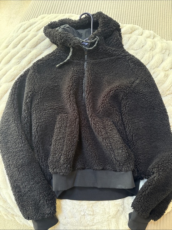 lululemon athletica Jackets & Blazers - LuluLemon Plush Sherpa Hoodie Jacket - Black